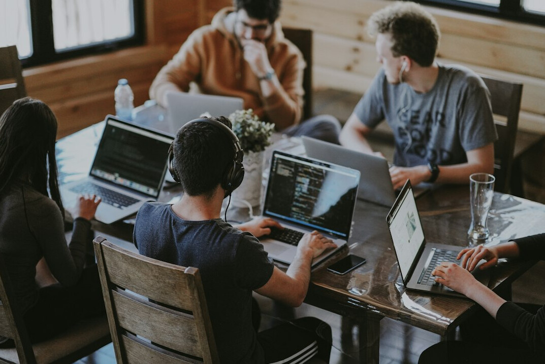custom software development team