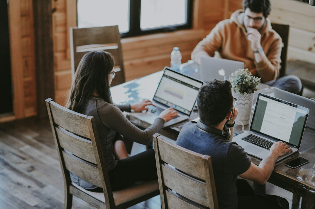 custom software development team
